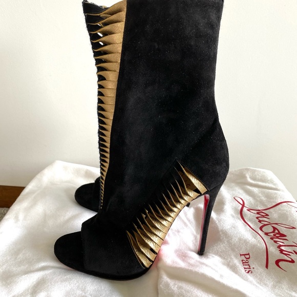 Christian Louboutin Miss Circus 120 Suede Heels - Picture 4 of 11